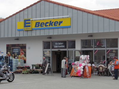 Halbe Supermarkt Edeka Becker